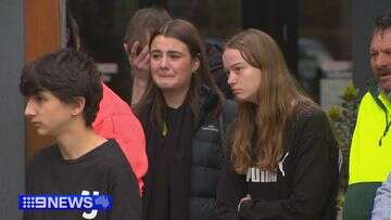 Loved ones honour teen stabbing victim at Melbourne shopping centre