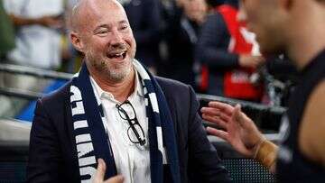 Carlton boss deletes account after lewd photo post