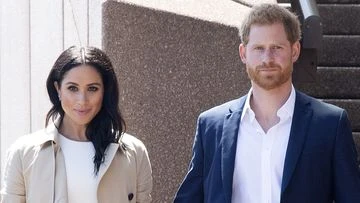 Harry and Meghan touch down in Melbourne for whirlwind Australia tour