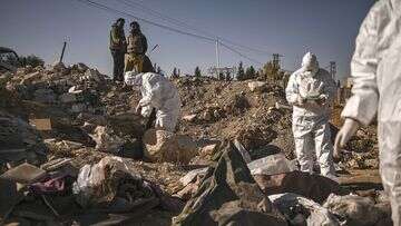 Hundreds of thousands of bodies could be buried in Syrian mass graves