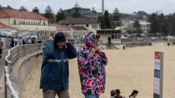 Flood warning as rain and wind hit parts of NSW east coast