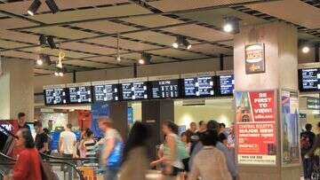 Major Melbourne train station closed due to water leak