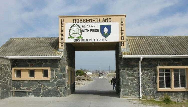 Appointment of foreigner to Robben Island post concerning: ACDP