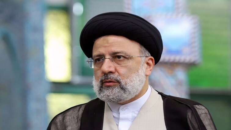 Reformist presidential candidate raises hijab as Iran election issue