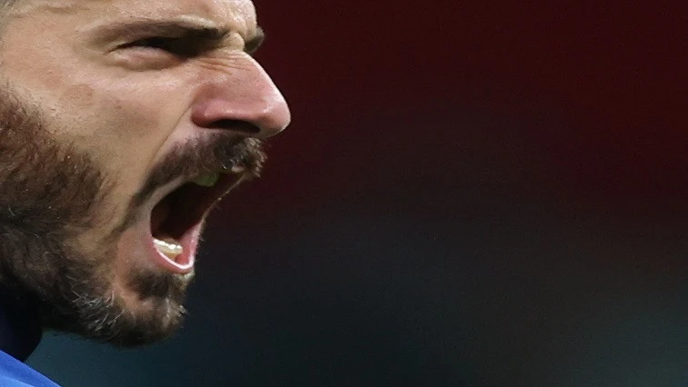 Italy beat Austria 2-1 with extra time goals to reach last eight