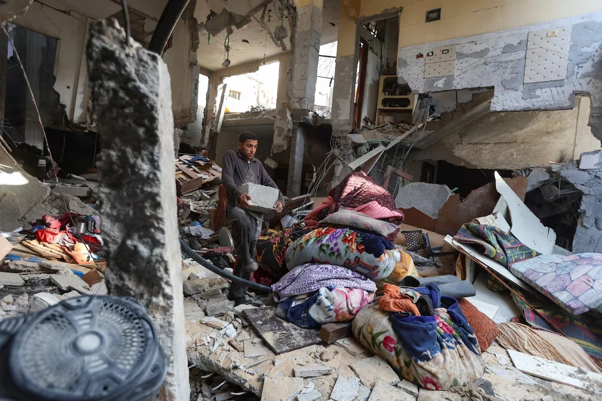 Israeli strikes kill 23 in Gaza, military expands evacuation orders
