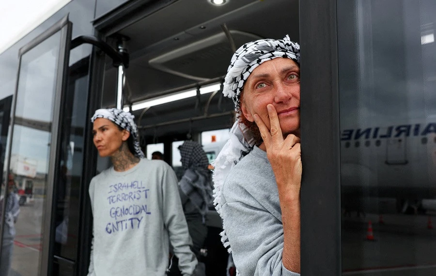 Italian activists that were part of Gaza aid flotilla deported