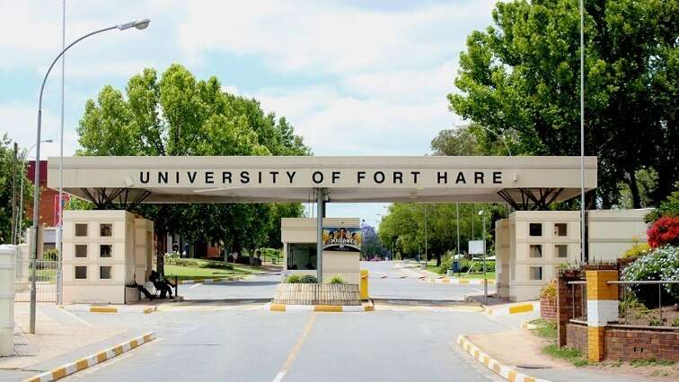 Higher Education Minister engages with Fort Hare staff and students