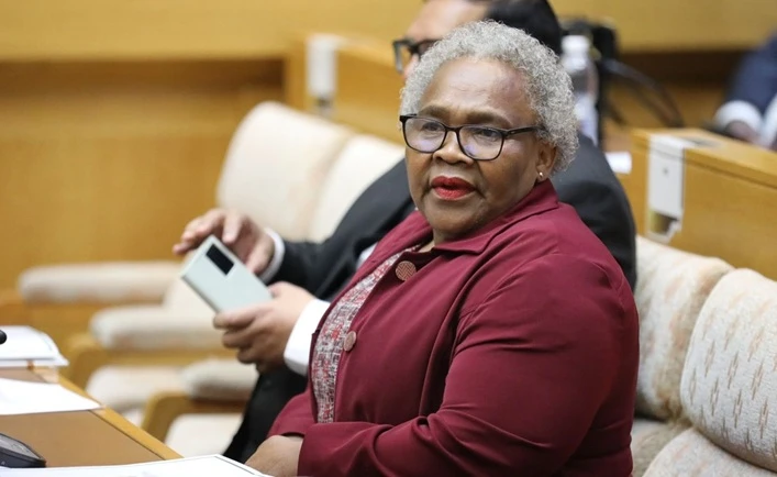 DA to lay charges against Tolashe for undisclosed luxury vehicles