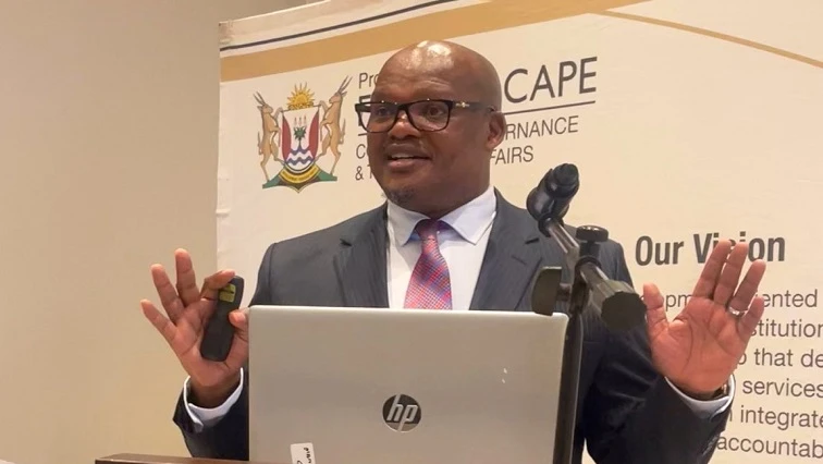 EC government warns underperforming officials