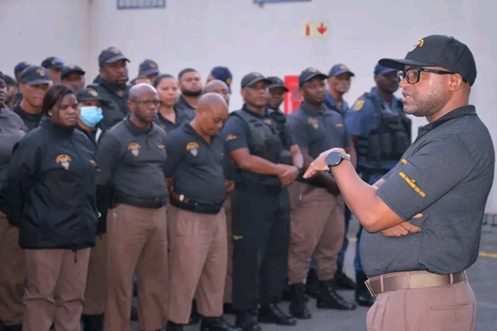 Correctional services raids St Albans Correctional Centre