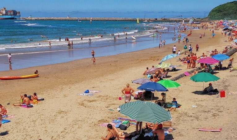 Buffalo City holidaymakers urged not to swim at eastern beach