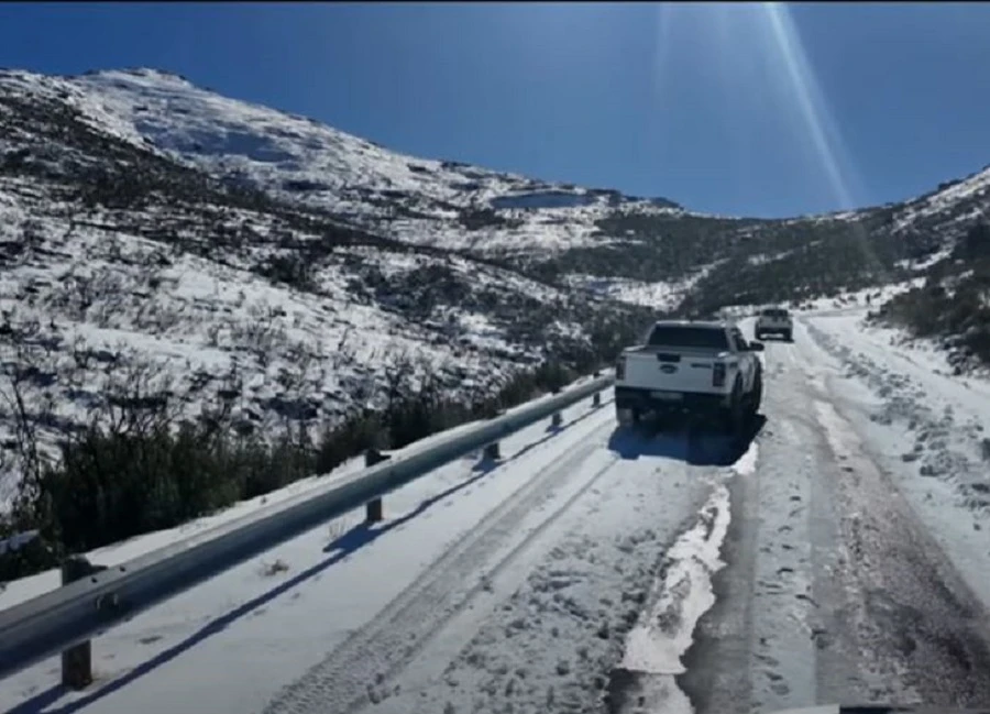 Lesotho issues warning as snow blocks highland roads