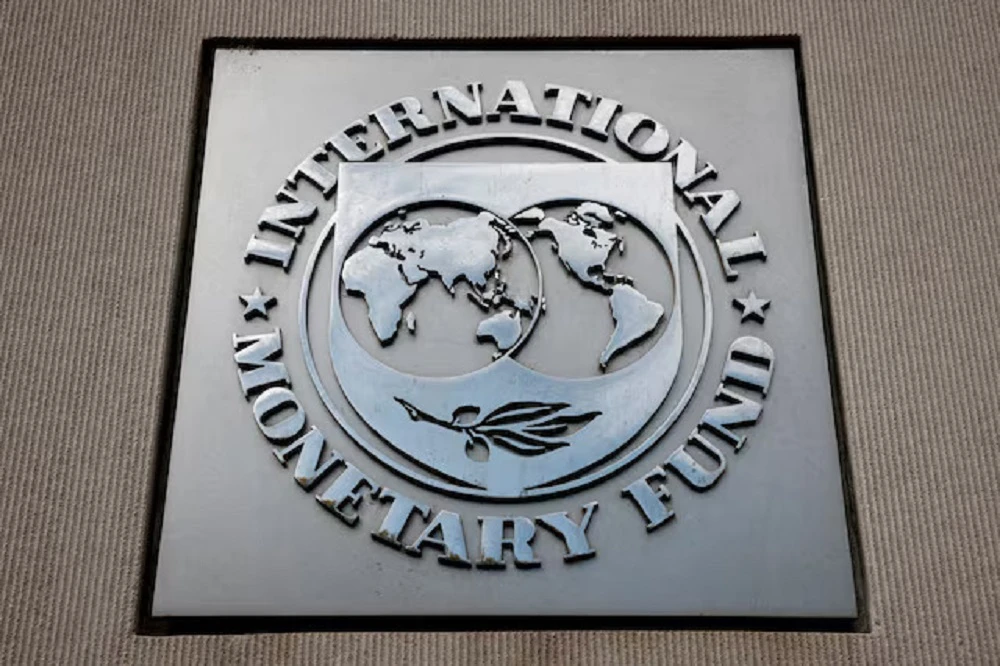 IMF says Angola debt to hit ceiling in medium term