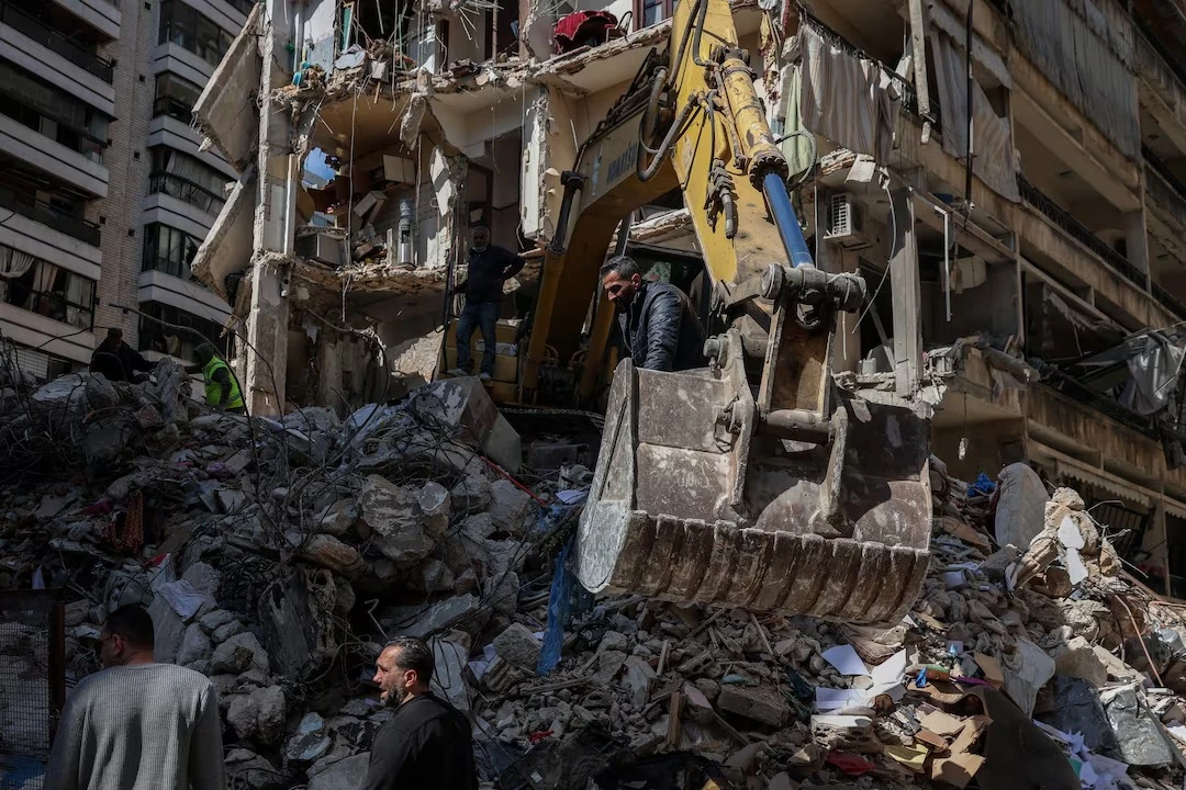 Huge Israeli strikes on Lebanon threaten Iran truce