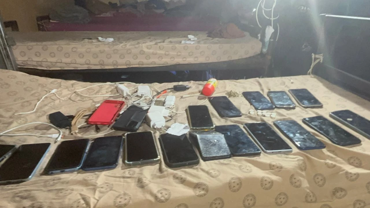 Phones, drugs and illegal items seized during Pollsmoor raid