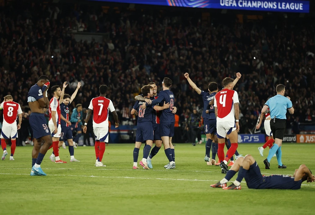 Arsenal pay heavy price for lack of ruthlessness