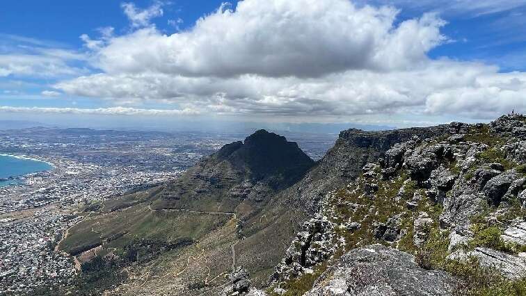 Two suspects arrested for robbery of cyclists on Table Mountain