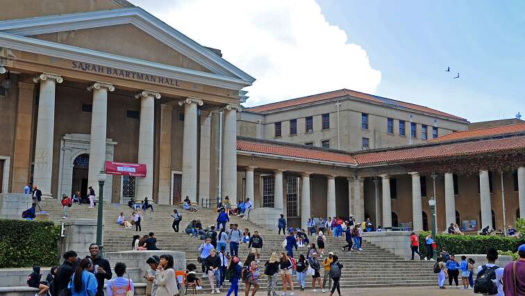 UCT allocates R1 billion to assist struggling students