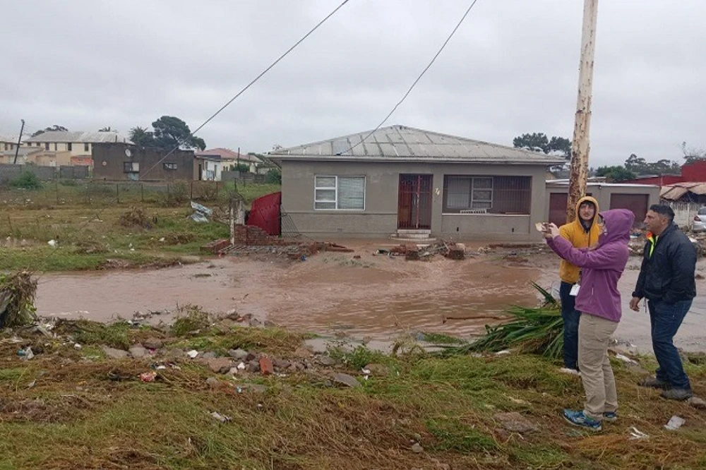 Eastern Cape CoGTA MEC assures flood victims of relocation