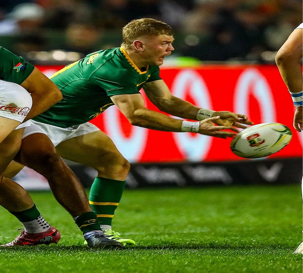 Morne van den Berg out for four to six months after bicep surgery