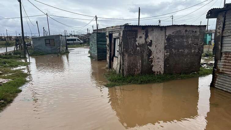 Ramaphosa promises temporary housing to EC flood victims