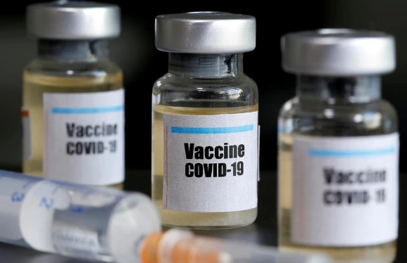 As coronavirus soars, US cheers Britain’s vaccine approval