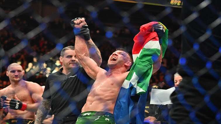 Dricus du Plessis successfully defends UFC World middleweight title