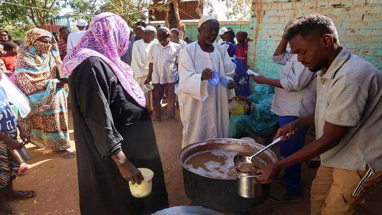 Food supplies into Sudan’s famine-threatened Darfur stranded