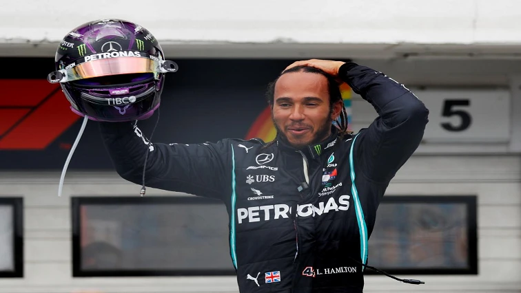 Hamilton seizes pole in Portugal with last lap blast