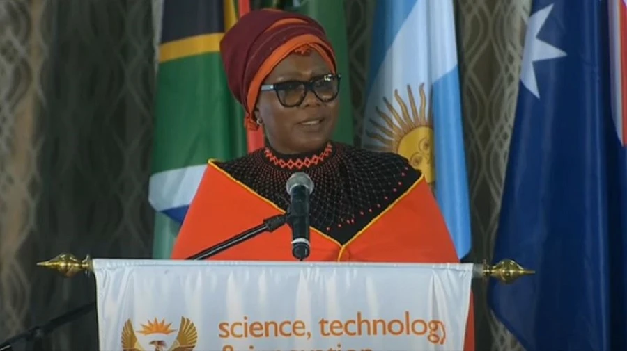 Gina highlights challenge of getting women into top science roles