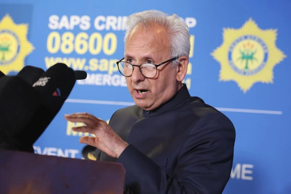 Cachalia tasked with finding solutions to SAPS tender scandal