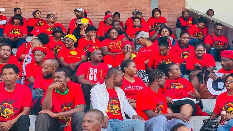 COSATU protest over undocumented foreigners hired in textile industry