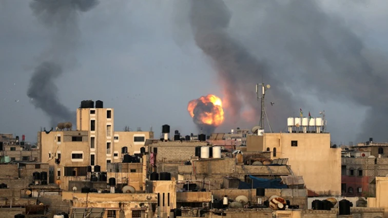 Israel fires artillery into Gaza amid persistent Palestinian rocket attacks