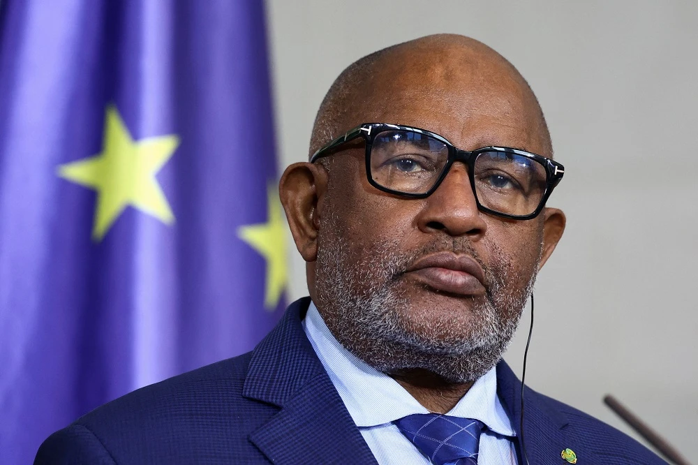 One dead in Comoros as clashes erupt over rising fuel prices