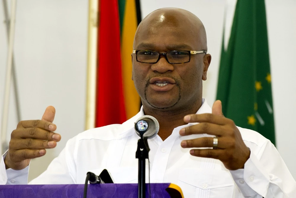 Nathi Mthethwa’s family fetch his body from mortuary in Richards Bay