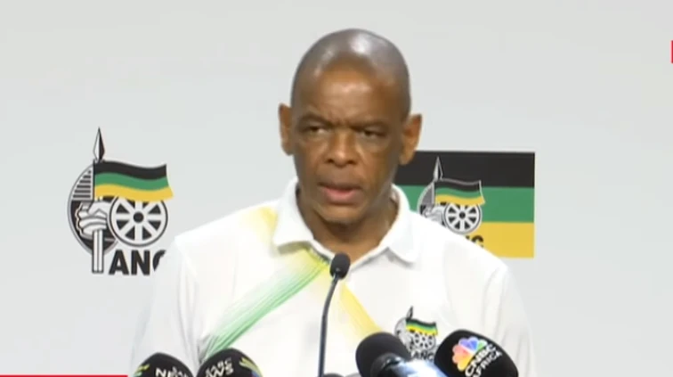 Magashule warns Hawks against ‘Hollywood style arrests’