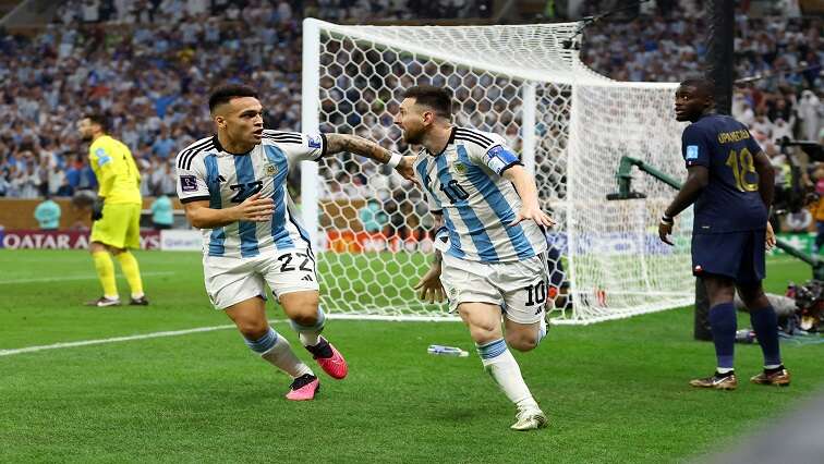 Martinez double powers Argentina to top of Copa America Group