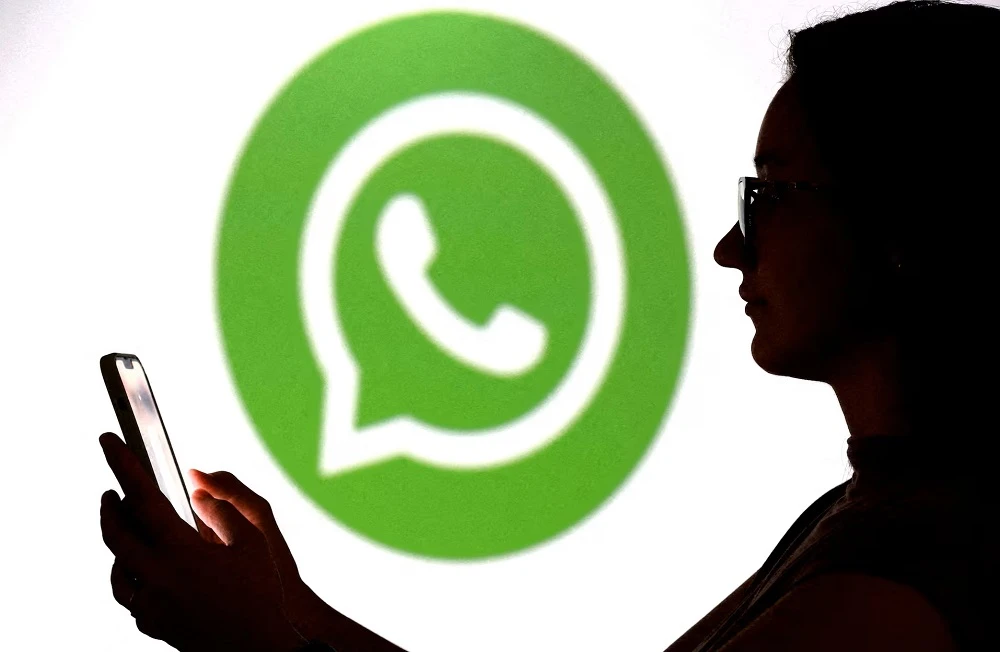 Russia fully blocks WhatsApp, talks up state-backed alternative