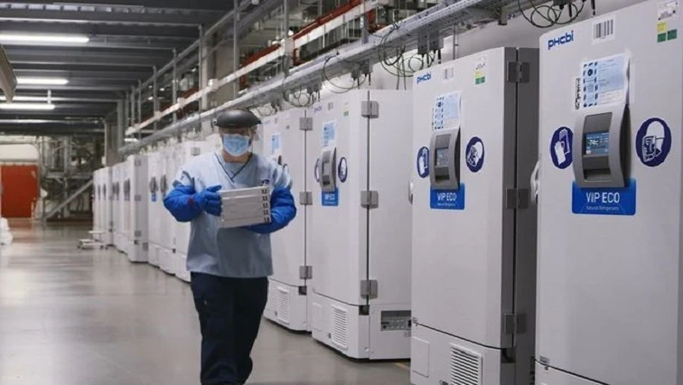 US states race to buy ultra cold vaccine freezers, fueling supply worries