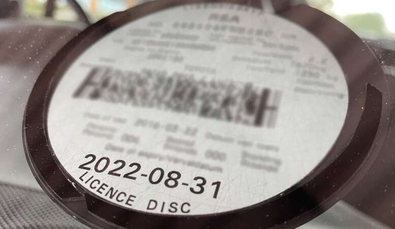 Four arrested for selling fake licence discs in KwaZulu-Natal