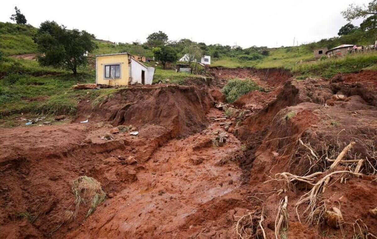 Five killed, one child missing in KZN mudslides