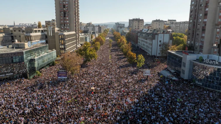 Multitudes protest in Serbia on anniversary of deadly roof collapse