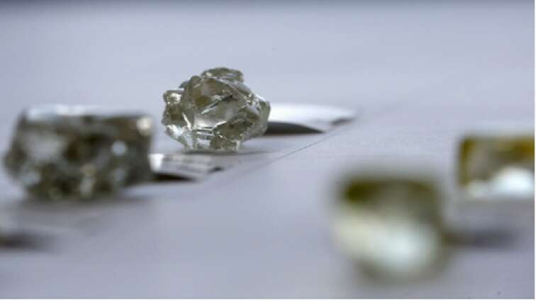 Botswana’s President hopes to clinch De Beers diamond pact imminently