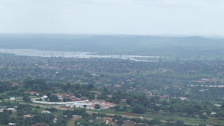 Hawkers concerned after dead fish discovered in Nandoni dam