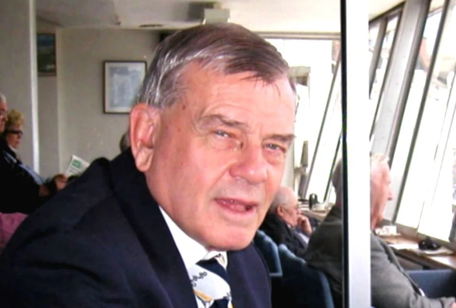 Cricket empire Harold “Dickie” Bird dies age 92