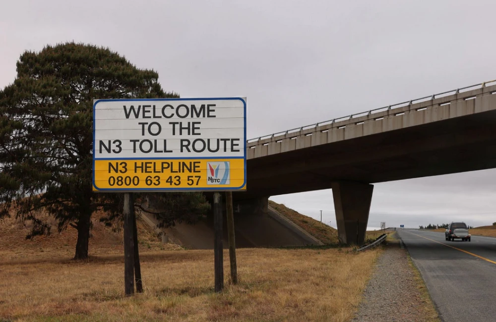 De Hoek Toll Plaza traffic expected to peak as Easter weekend ends