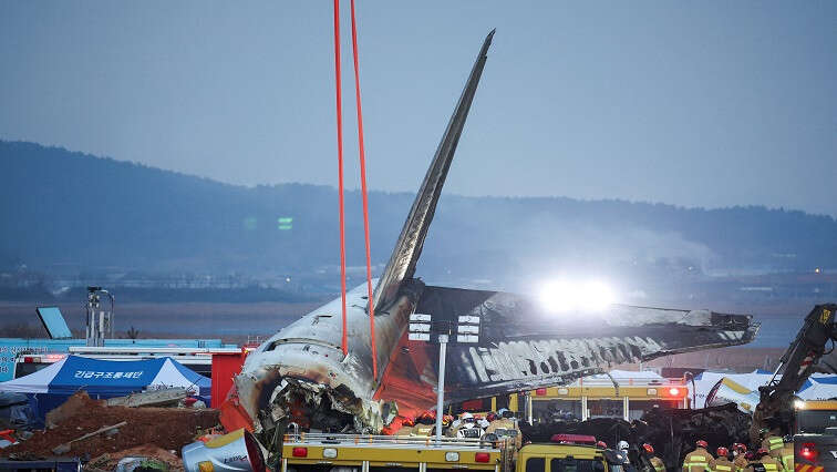 Fiery plane crash kills 179 in worst airline disaster in South Korea