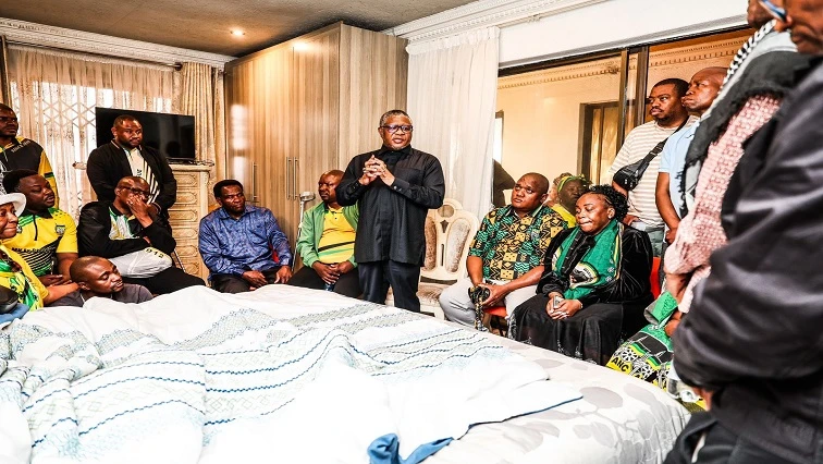 Mashatile sends condolences to Dikgang Moiloa’s family