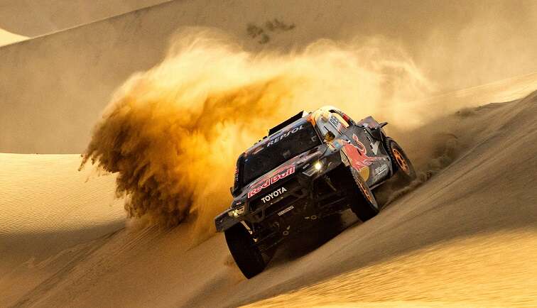 Sainz says his Dakar defence is over as Lategan leads